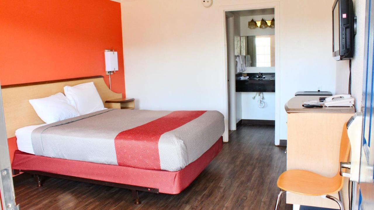 Hotel 6-dayton, Oh